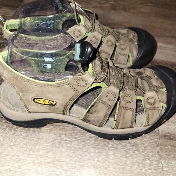 KEEN Mens Fisherman Shoes Green Leather Elastic Laces River Activ…‎ - Picture 1 of 10